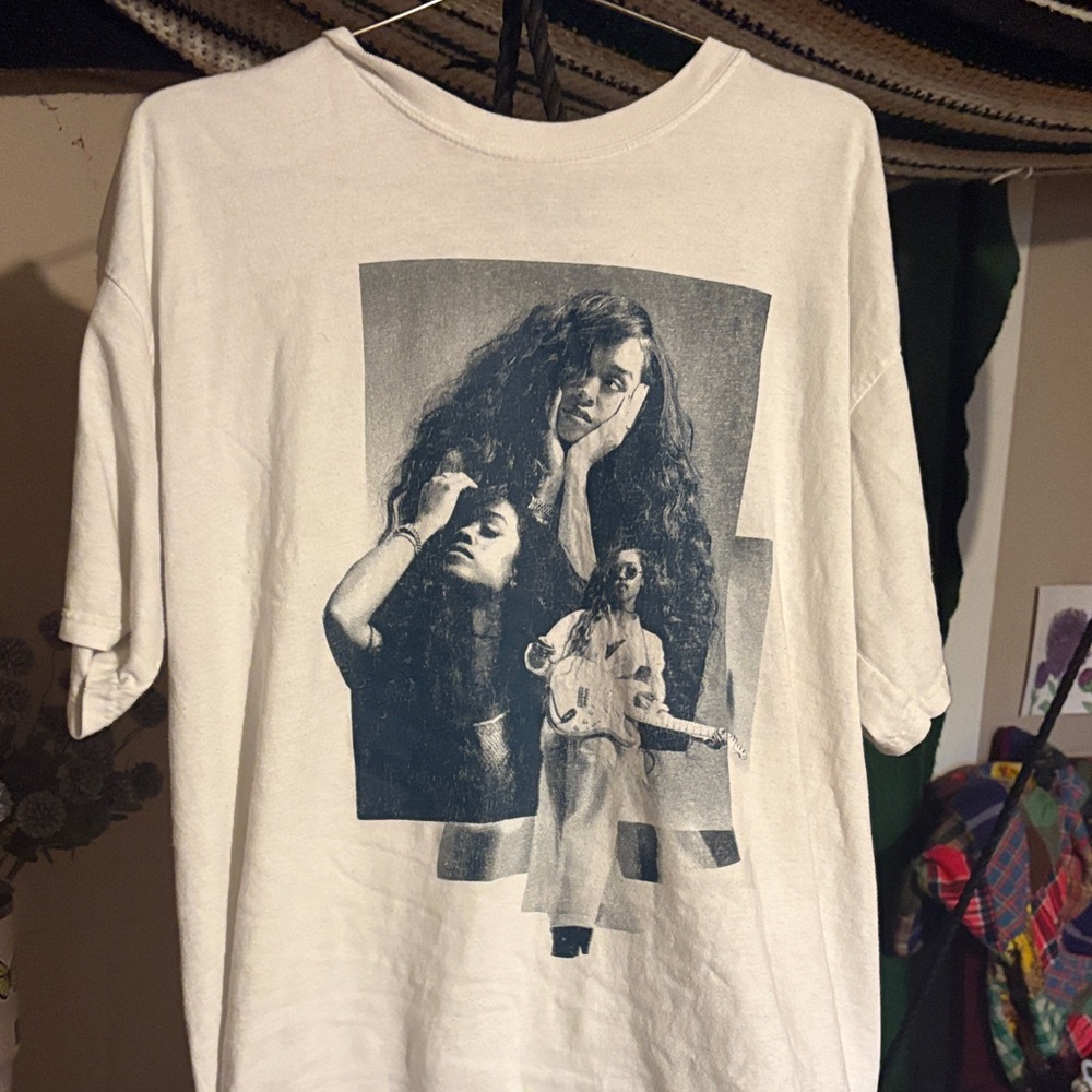 Graphic Print Women’s T-Shirt (H.E.R)